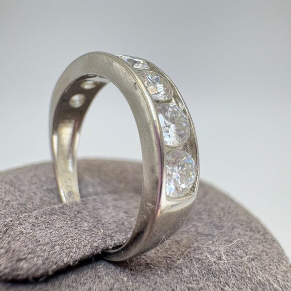 VTG Solid Sterling Silver 925 Cubic Zirconia Channel Set Band RIng Size 5.75 - Picture 6 of 11